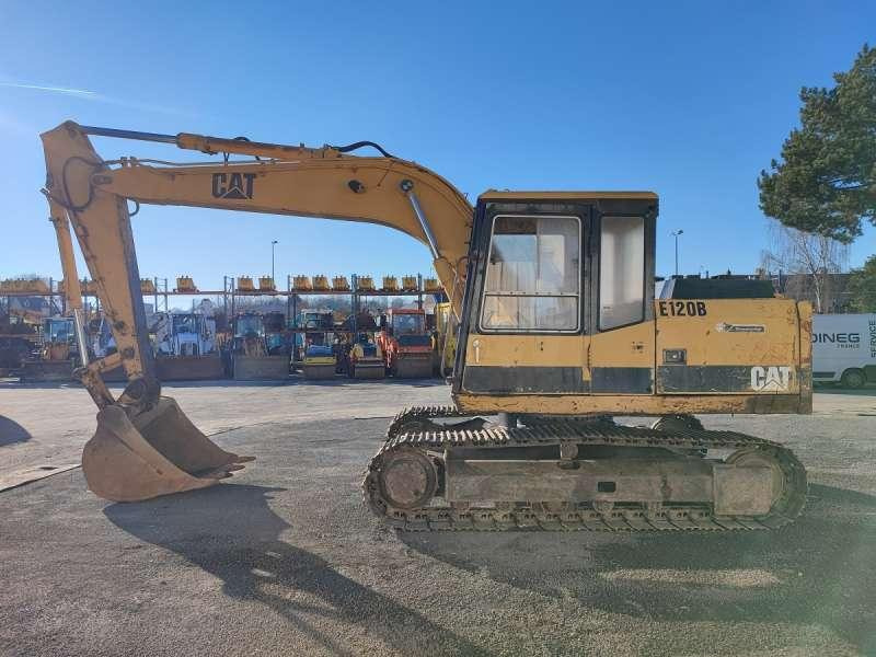 Caterpillar E120B - Гусеничный экскаватор: фото 4 Caterpillar E120B - Гусеничный экскаватор: фото 4