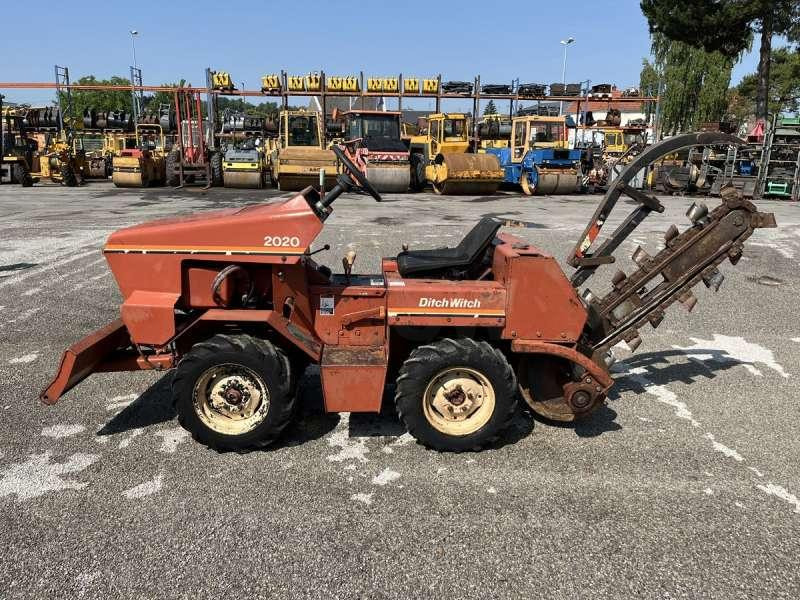 DITCH WITCH 2020K - Траншеекопатель: фото 4 DITCH WITCH 2020K - Траншеекопатель: фото 4