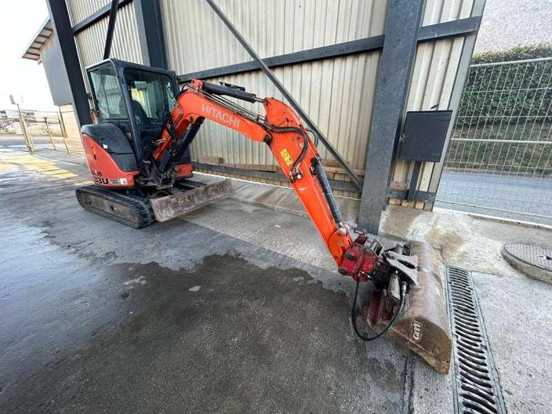 Hitachi ZX33U-5A CLR - Мини-экскаватор: фото 2 Hitachi ZX33U-5A CLR - Мини-экскаватор: фото 2