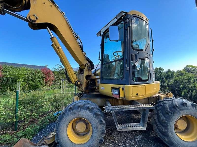 Komatsu PW98MR-6 - Колёсный экскаватор: фото 4 Komatsu PW98MR-6 - Колёсный экскаватор: фото 4