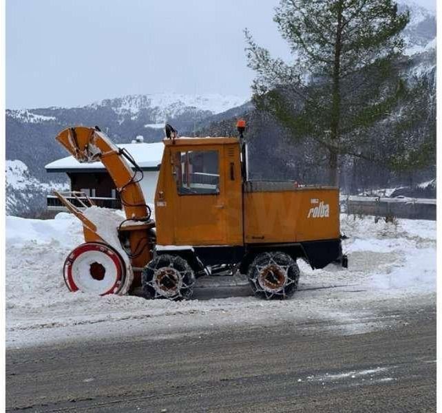 Rolba R200 - Снегоуборочная машина: фото 1 Rolba R200 - Снегоуборочная машина: фото 1
