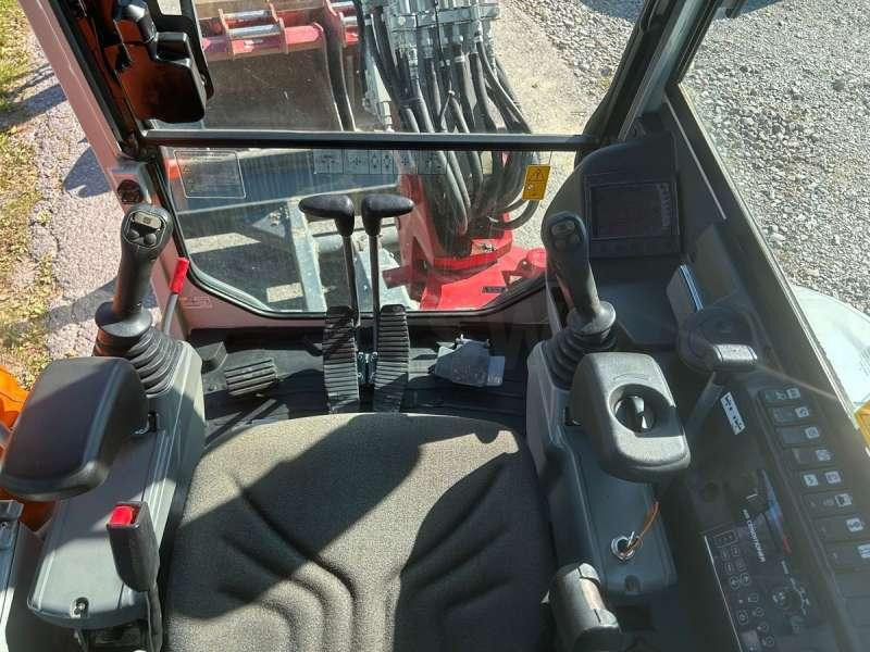 Takeuchi TB235-2 - Мини-экскаватор: фото 4 Takeuchi TB235-2 - Мини-экскаватор: фото 4