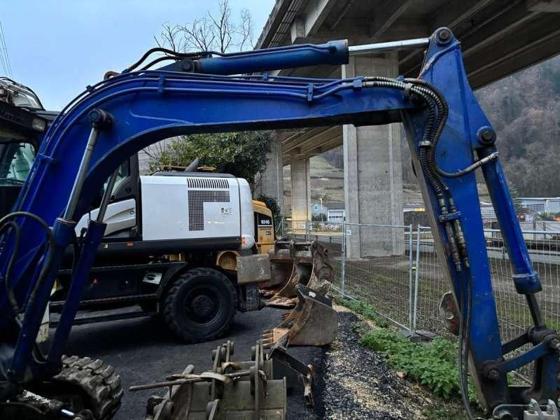 Takeuchi TB45 - Мини-экскаватор: фото 5 Takeuchi TB45 - Мини-экскаватор: фото 5