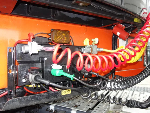 Chereau 3 AXEL,2 ASSENGESTUURD,1 LIFTAS,APK GEKEURD в лизинг Chereau 3 AXEL,2 ASSENGESTUURD,1 LIFTAS,APK GEKEURD: фото 7