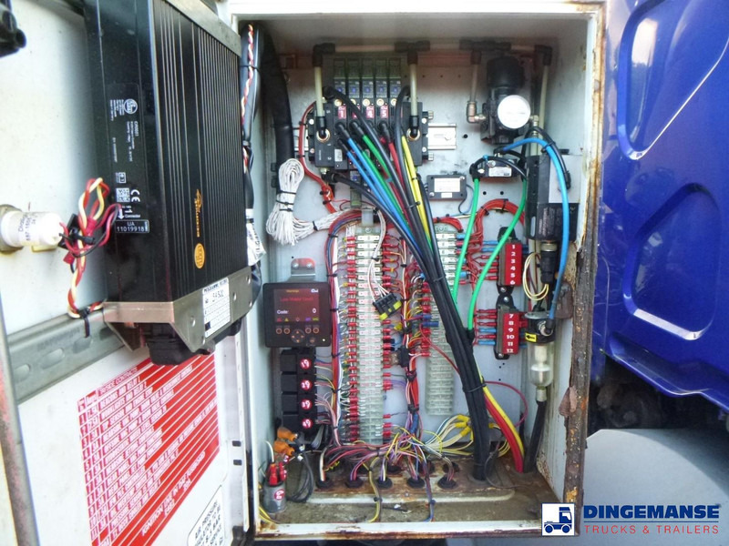 Ассенизатор DAF LF 250 4x2 Whale vacuum tank 8 m3: фото 16 Ассенизатор DAF LF 250 4x2 Whale vacuum tank 8 m3: фото 16