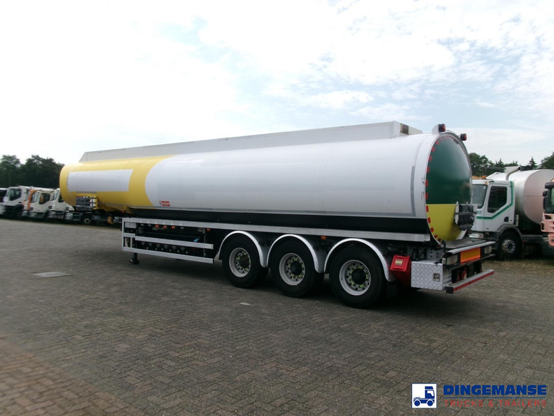 Lakeland Fuel tank alu 43 m3 / 6 comp - Полуприцеп-цистерна: фото 3 Lakeland Fuel tank alu 43 m3 / 6 comp - Полуприцеп-цистерна: фото 3
