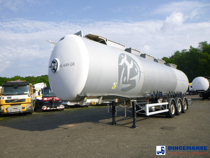 Magyar Chemical tank inox L4BH 44.5 m3 / 3 comp - Полуприцеп-цистерна: фото 1 Magyar Chemical tank inox L4BH 44.5 m3 / 3 comp - Полуприцеп-цистерна: фото 1