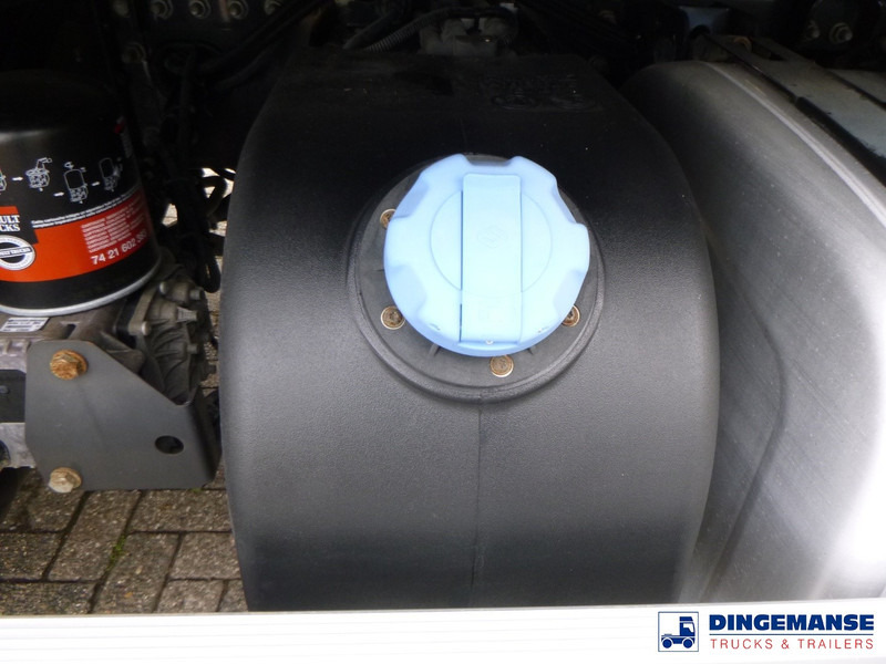 Renault Premium 270 dxi 4x2 fuel tank 13.7 m3 / 4 comp - Грузовик-цистерна: фото 5 Renault Premium 270 dxi 4x2 fuel tank 13.7 m3 / 4 comp - Грузовик-цистерна: фото 5