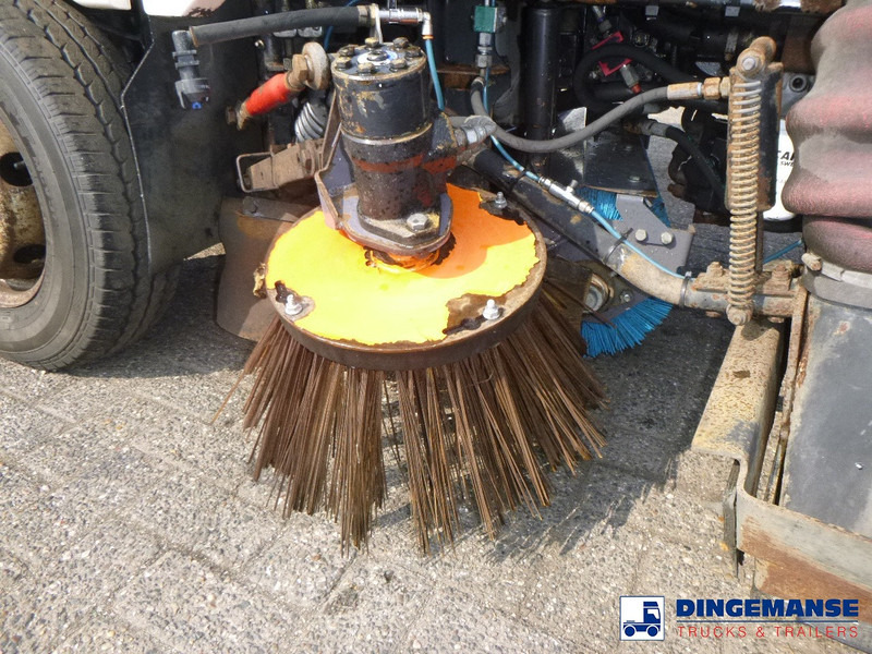 Scarab Minor Euro 5 street sweeper в лизинг Scarab Minor Euro 5 street sweeper: фото 8