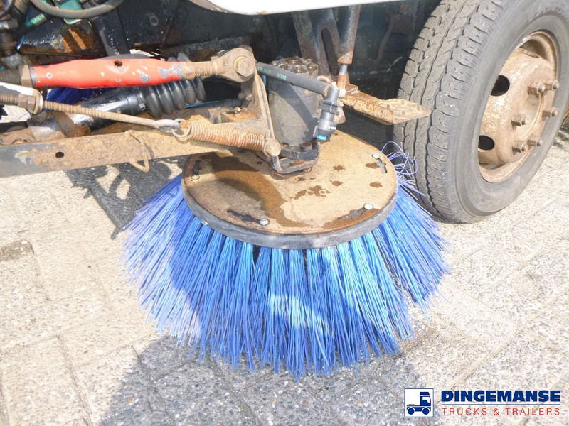 Scarab Minor Euro 5 street sweeper в лизинг Scarab Minor Euro 5 street sweeper: фото 7