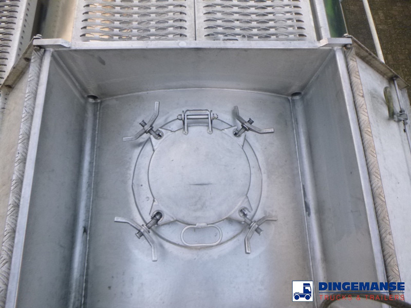 Полуприцеп-цистерна Van Hool Chemical tank inox L4BH 30 m3 / 1 comp / ADR 29/08/24: фото 13