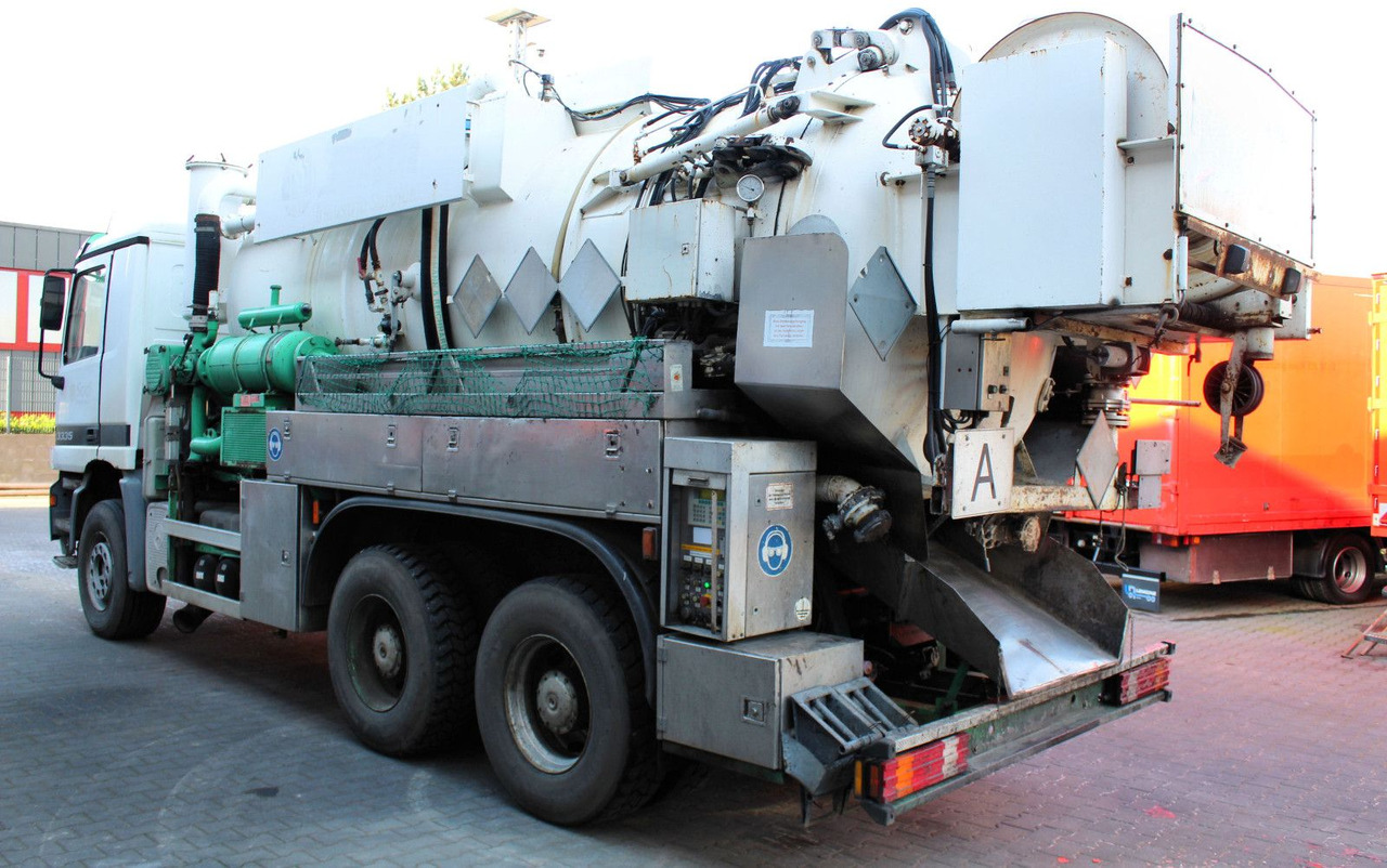 Mercedes-Benz Actros 3335 6x4 Kroll 13m³ HD-Kombi ADR/GGVS V2A - Ассенизатор: фото 5 Mercedes-Benz Actros 3335 6x4 Kroll 13m³ HD-Kombi ADR/GGVS V2A - Ассенизатор: фото 5