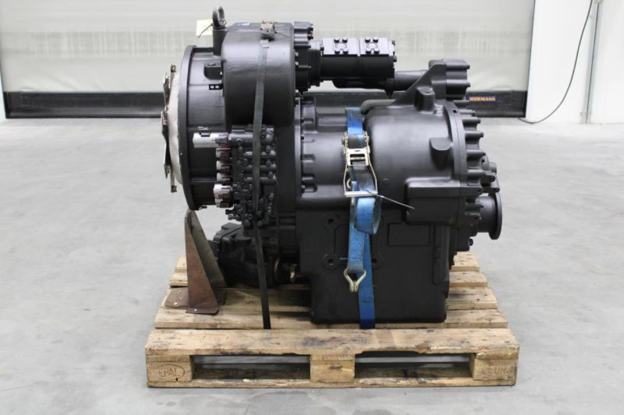 Dana 15.7TE 32418-81 - Трансмиссия для Погрузочно-разгрузочной техники: фото 2 Dana 15.7TE 32418-81 - Трансмиссия для Погрузочно-разгрузочной техники: фото 2