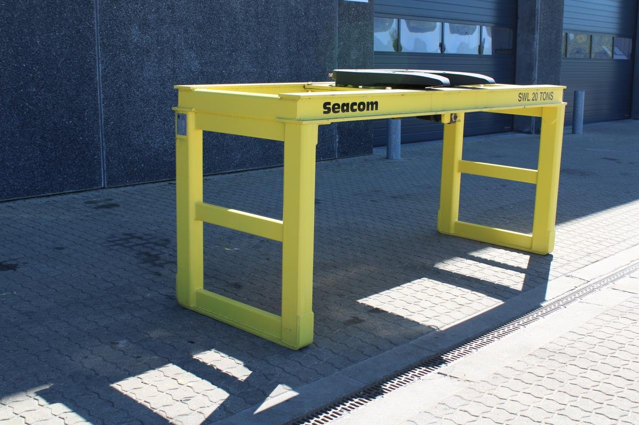 Seacom TRESTLE 20T - Портовая техника: фото 2 Seacom TRESTLE 20T - Портовая техника: фото 2