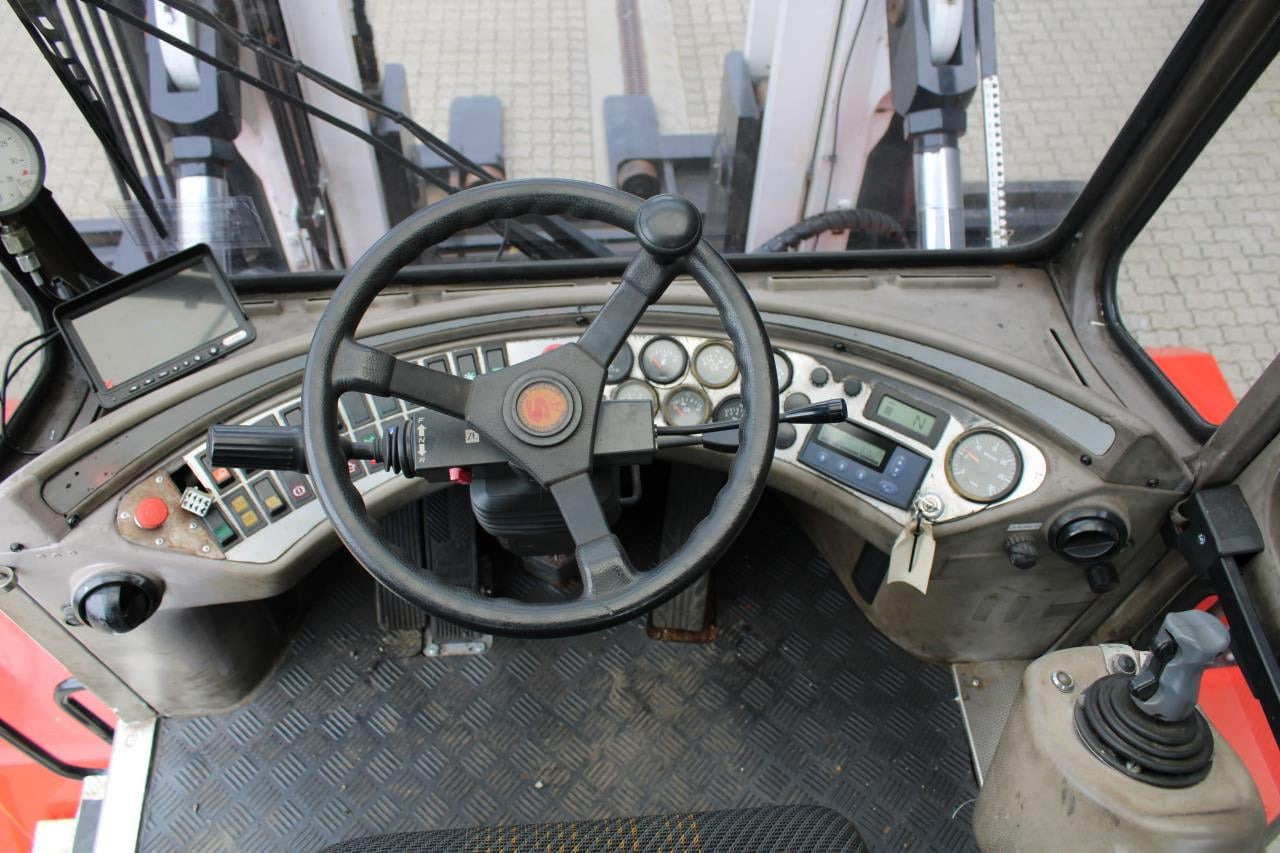 SveTruck 32120-50 - Дизельный погрузчик: фото 4 SveTruck 32120-50 - Дизельный погрузчик: фото 4