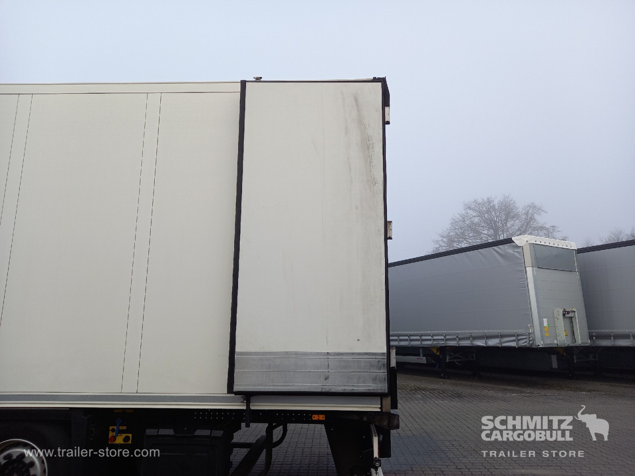 SCHMITZ Auflieger Tiefkühler Standard Double deck - Изотермический полуприцеп: фото 3 SCHMITZ Auflieger Tiefkühler Standard Double deck - Изотермический полуприцеп: фото 3