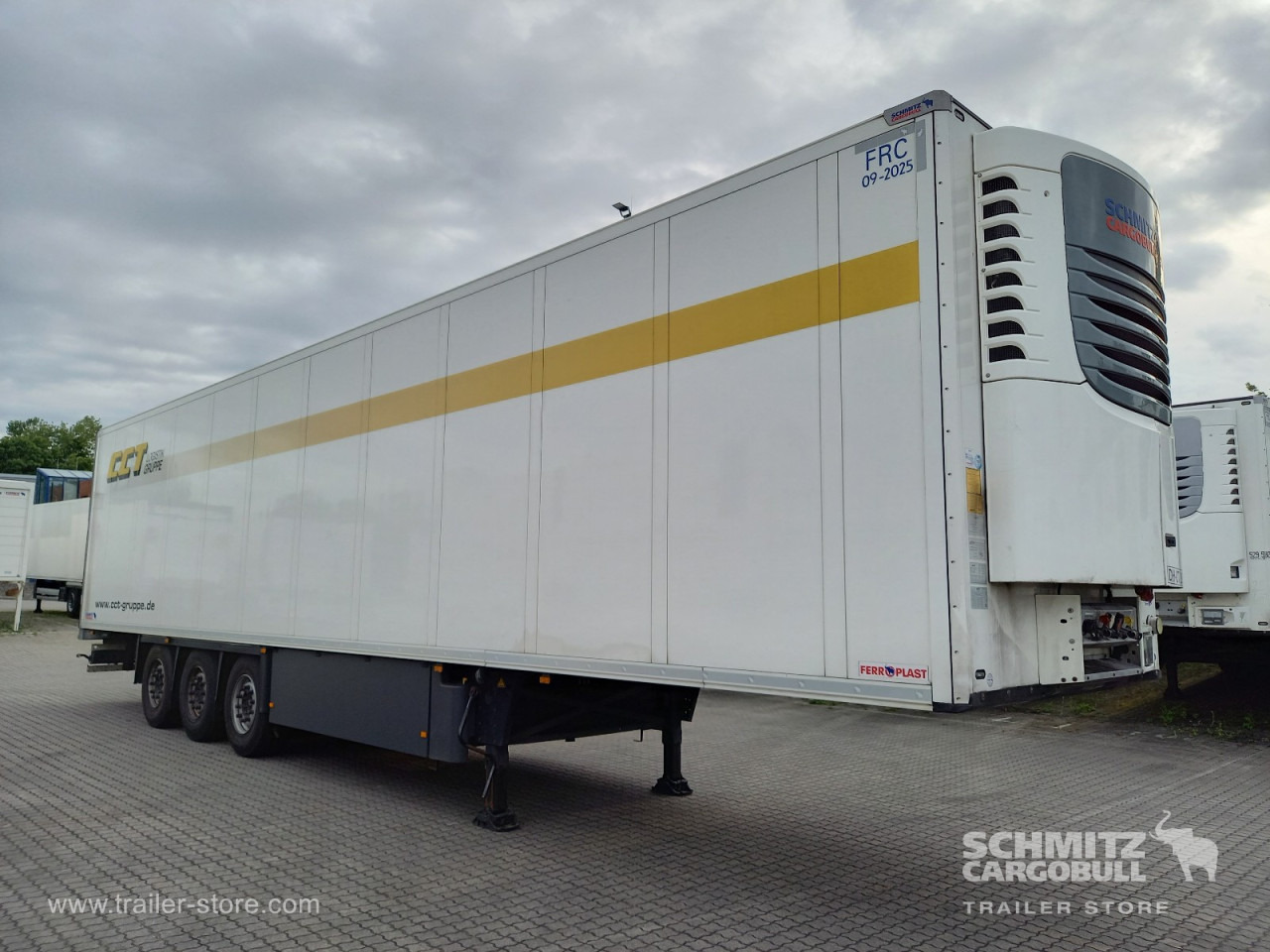 SCHMITZ Auflieger Tiefkühler Standard Double deck - Изотермический полуприцеп: фото 1 SCHMITZ Auflieger Tiefkühler Standard Double deck - Изотермический полуприцеп: фото 1