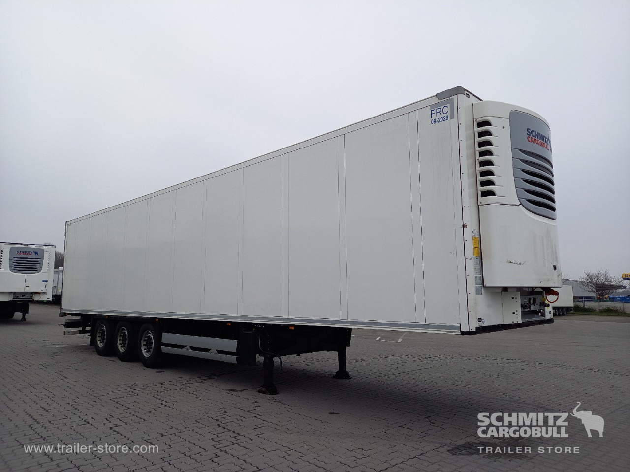 SCHMITZ Auflieger Tiefkühler Standard Double deck - Изотермический полуприцеп: фото 1 SCHMITZ Auflieger Tiefkühler Standard Double deck - Изотермический полуприцеп: фото 1
