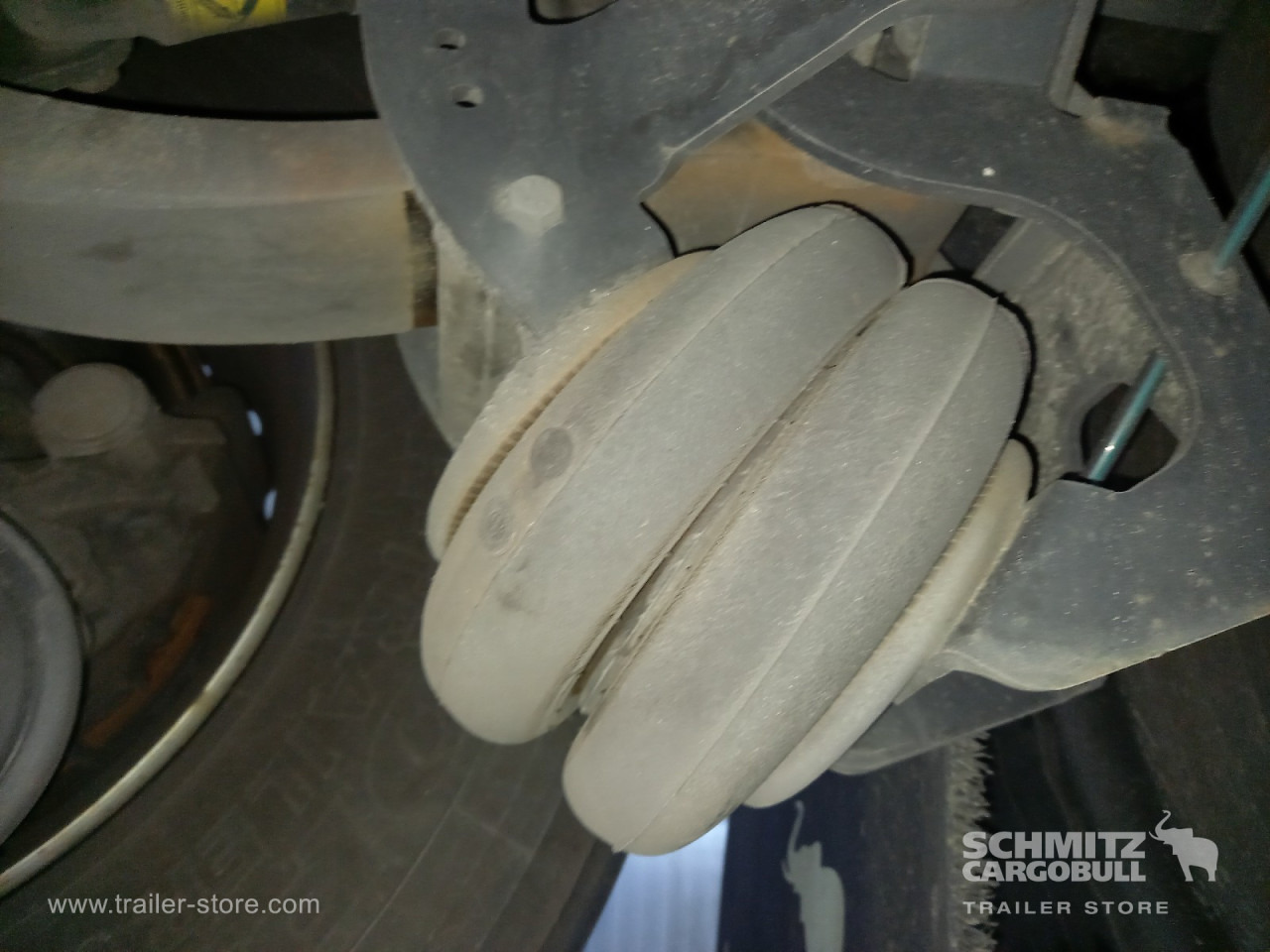 SCHMITZ Auflieger Tiefkühler Standard Double deck - Изотермический полуприцеп: фото 4 SCHMITZ Auflieger Tiefkühler Standard Double deck - Изотермический полуприцеп: фото 4
