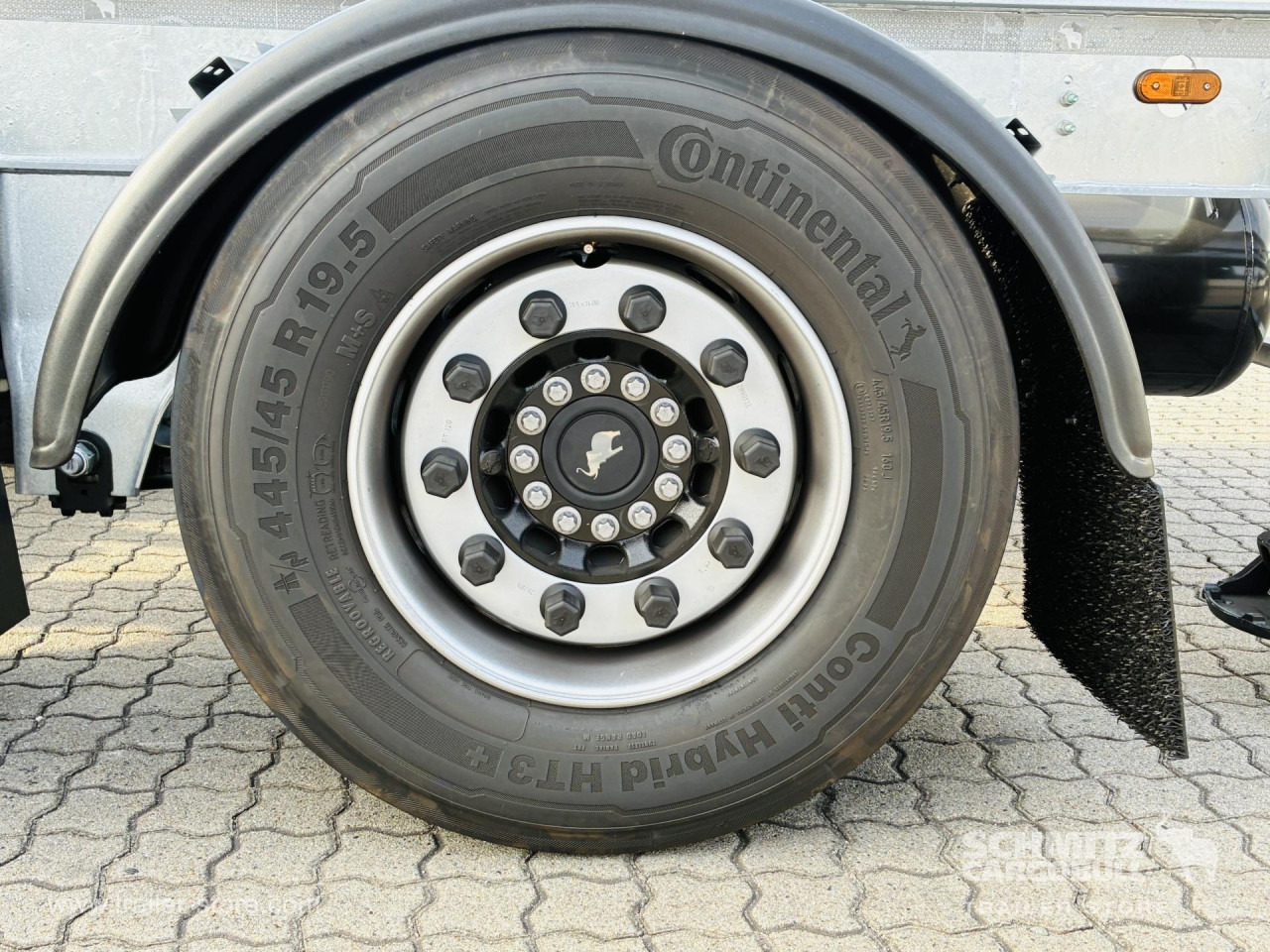 SCHMITZ Zentralachsanhänger Wechselfahrgestell - Прицеп-контейнеровоз/ Сменный кузов: фото 2 SCHMITZ Zentralachsanhänger Wechselfahrgestell - Прицеп-контейнеровоз/ Сменный кузов: фото 2