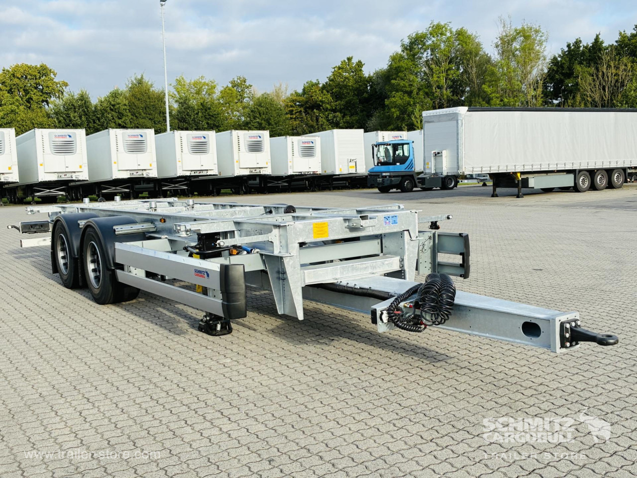 SCHMITZ Zentralachsanhänger Wechselfahrgestell - Прицеп-контейнеровоз/ Сменный кузов: фото 1 SCHMITZ Zentralachsanhänger Wechselfahrgestell - Прицеп-контейнеровоз/ Сменный кузов: фото 1