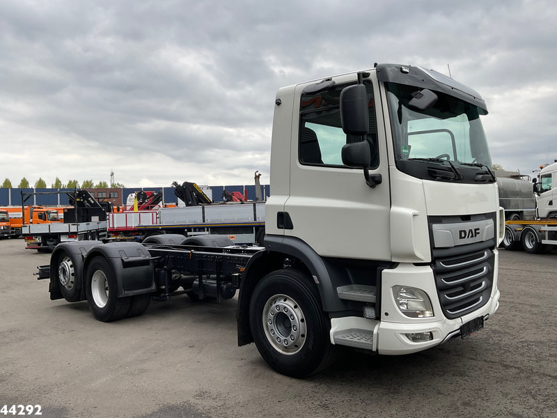 DAF FAN CF 450 Euro 6 Chassis Cabine - Грузовик-шасси: фото 5 DAF FAN CF 450 Euro 6 Chassis Cabine - Грузовик-шасси: фото 5