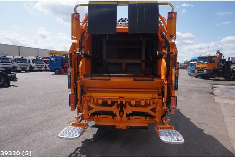 FUSO Canter 9C18 Geesink 7m³ - Мусоровоз: фото 3 FUSO Canter 9C18 Geesink 7m³ - Мусоровоз: фото 3
