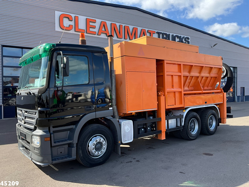 Mercedes-Benz Actros 3336 6x4 RSP Saugbagger 7m³ - Ассенизатор: фото 2 Mercedes-Benz Actros 3336 6x4 RSP Saugbagger 7m³ - Ассенизатор: фото 2