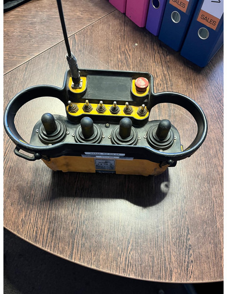 Ассенизатор Volvo FMX 420 6x4 Wiedemann 12m³ Combi kolkenzuiger: фото 11 Ассенизатор Volvo FMX 420 6x4 Wiedemann 12m³ Combi kolkenzuiger: фото 11