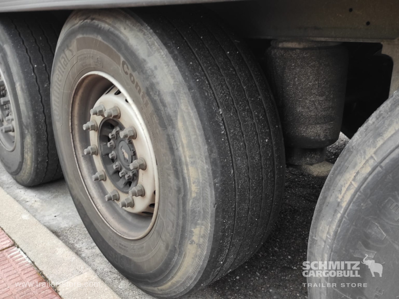 SCHMITZ Semiremolque Frigo Standard - Изотермический полуприцеп: фото 3 SCHMITZ Semiremolque Frigo Standard - Изотермический полуприцеп: фото 3