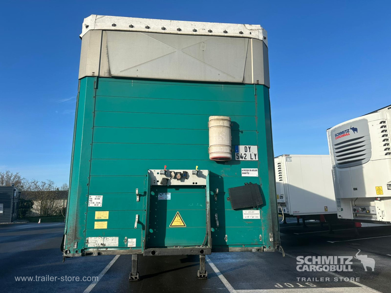 SCHMITZ Curtainsider Mega - Тентованный полуприцеп: фото 2 SCHMITZ Curtainsider Mega - Тентованный полуприцеп: фото 2