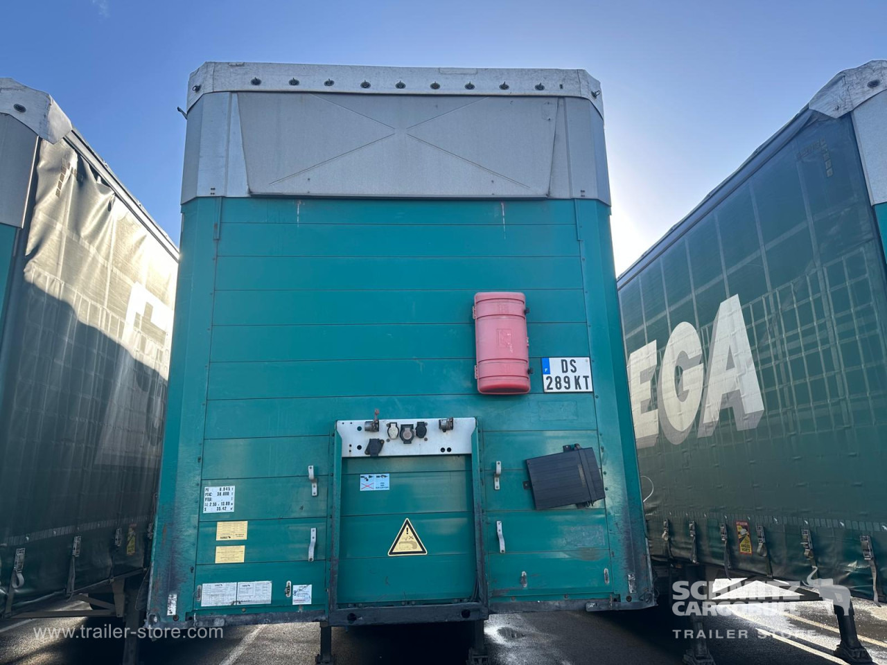 SCHMITZ Curtainsider Mega - Тентованный полуприцеп: фото 2 SCHMITZ Curtainsider Mega - Тентованный полуприцеп: фото 2