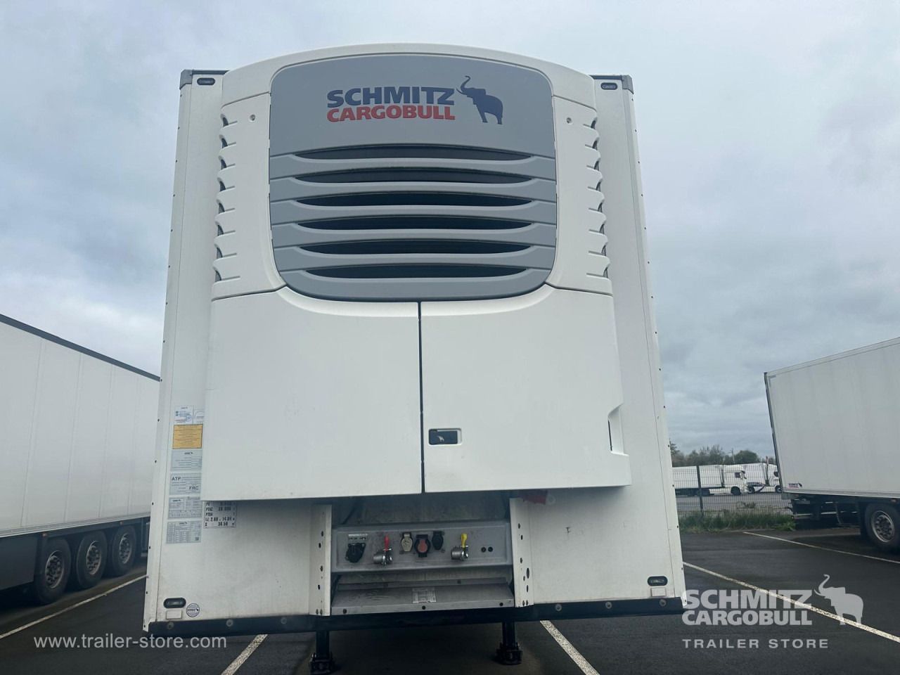 SCHMITZ Reefer Standard Double deck - Изотермический полуприцеп: фото 2 SCHMITZ Reefer Standard Double deck - Изотермический полуприцеп: фото 2