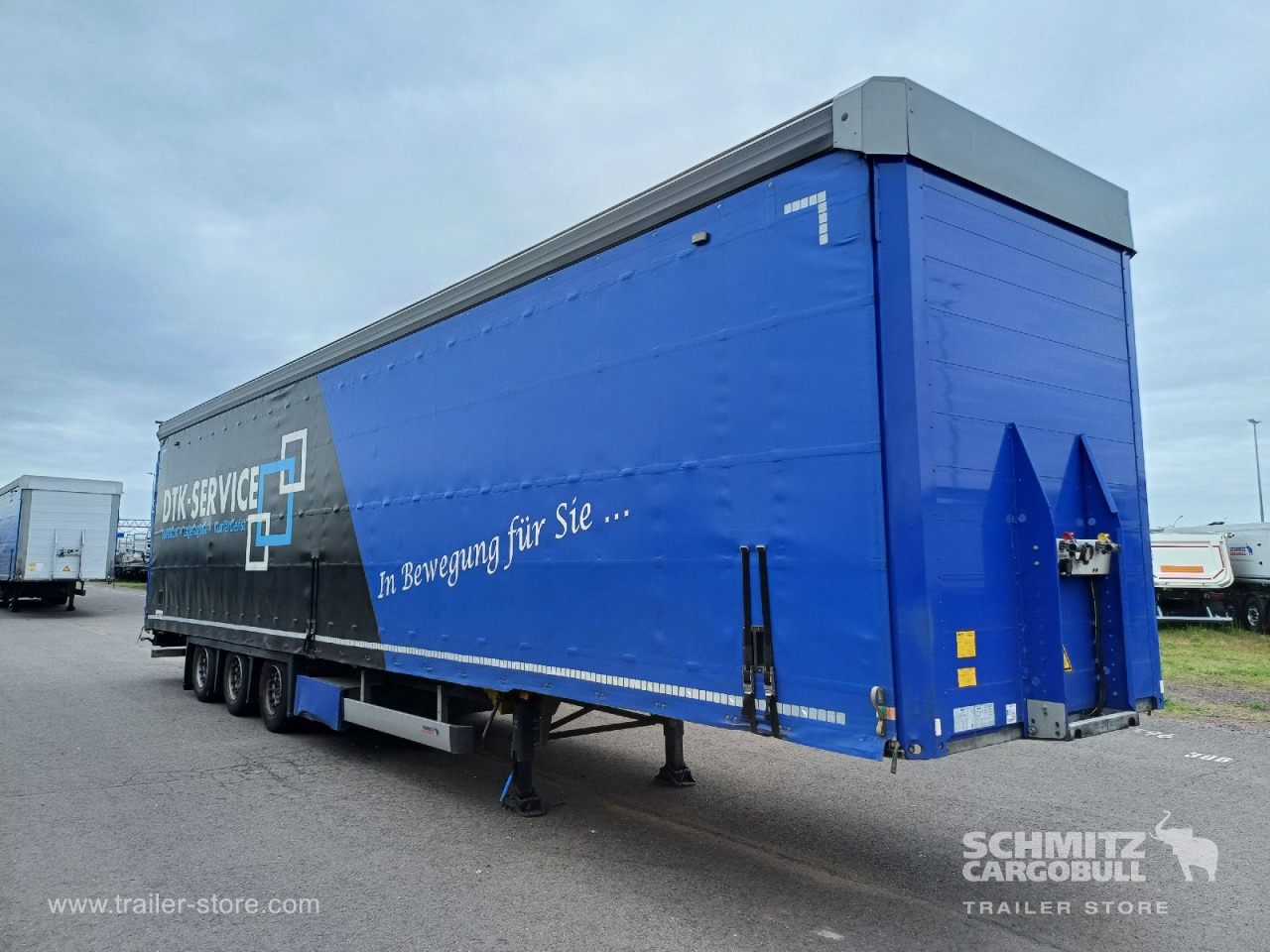 SCHMITZ Auflieger Curtainsider Mega - Тентованный полуприцеп: фото 1 SCHMITZ Auflieger Curtainsider Mega - Тентованный полуприцеп: фото 1