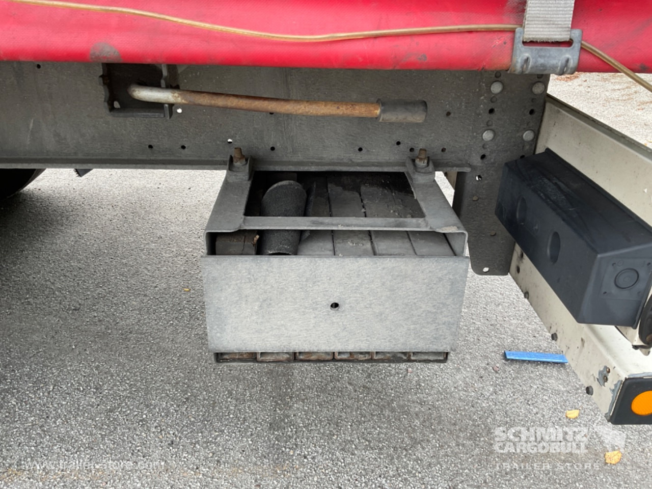 SCHMITZ Curtainsider Standard - Тентованный полуприцеп: фото 4 SCHMITZ Curtainsider Standard - Тентованный полуприцеп: фото 4