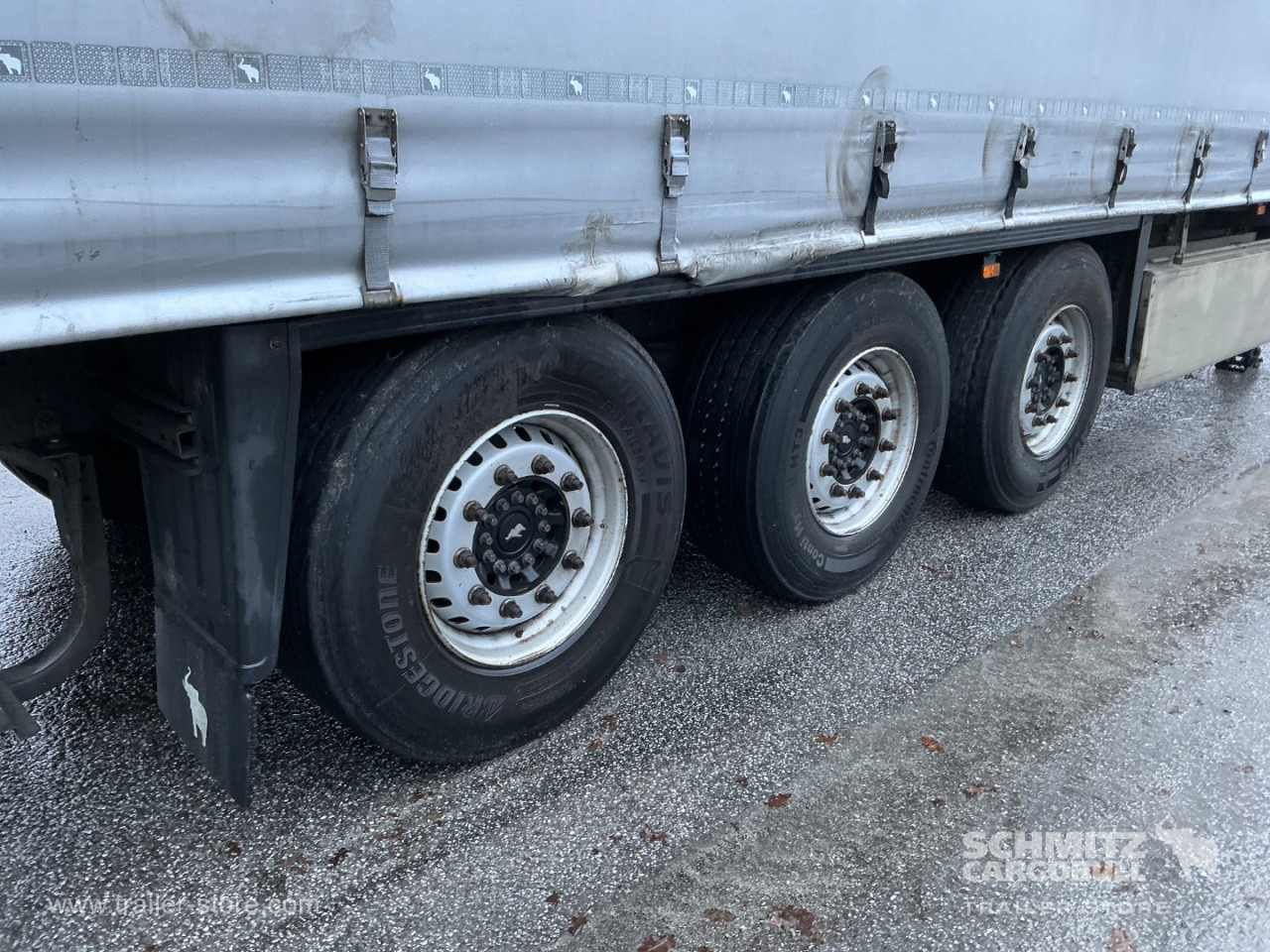 SCHMITZ Curtainsider Standard , Folding wall right - Тентованный полуприцеп: фото 2 SCHMITZ Curtainsider Standard , Folding wall right - Тентованный полуприцеп: фото 2