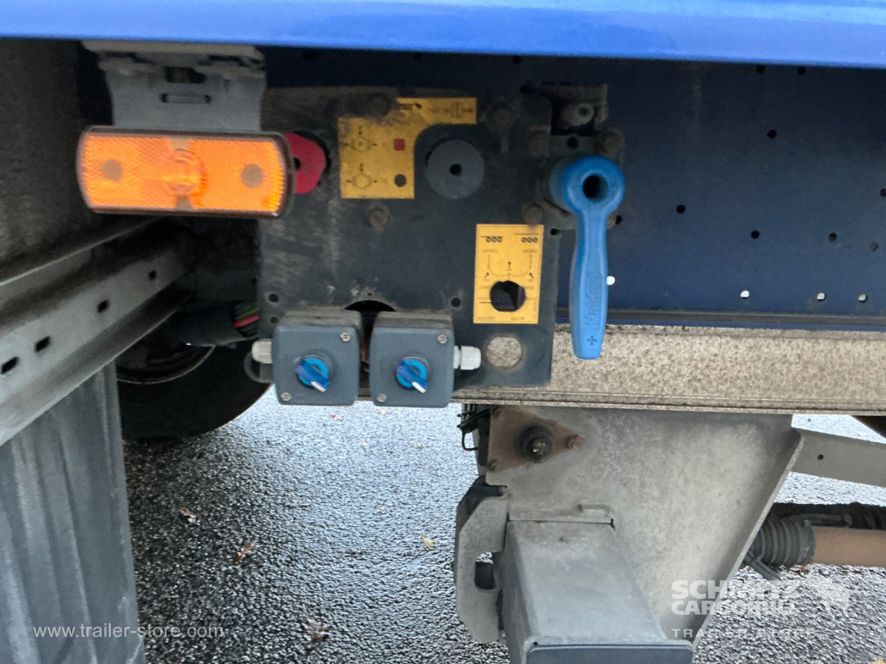 SCHMITZ Dryfreight Standard Taillift - Полуприцеп-фургон: фото 4 SCHMITZ Dryfreight Standard Taillift - Полуприцеп-фургон: фото 4