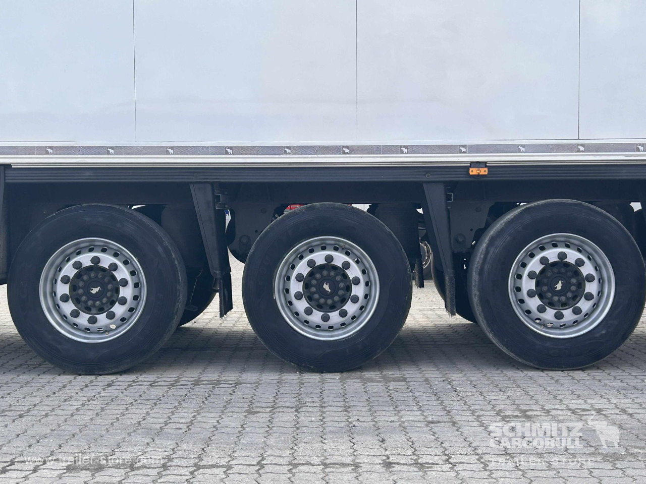 SCHMITZ Reefer Meat hanging system - Изотермический полуприцеп: фото 2 SCHMITZ Reefer Meat hanging system - Изотермический полуприцеп: фото 2