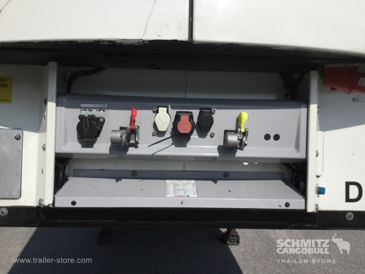 SCHMITZ Reefer Meat hanging system - Изотермический полуприцеп: фото 4 SCHMITZ Reefer Meat hanging system - Изотермический полуприцеп: фото 4