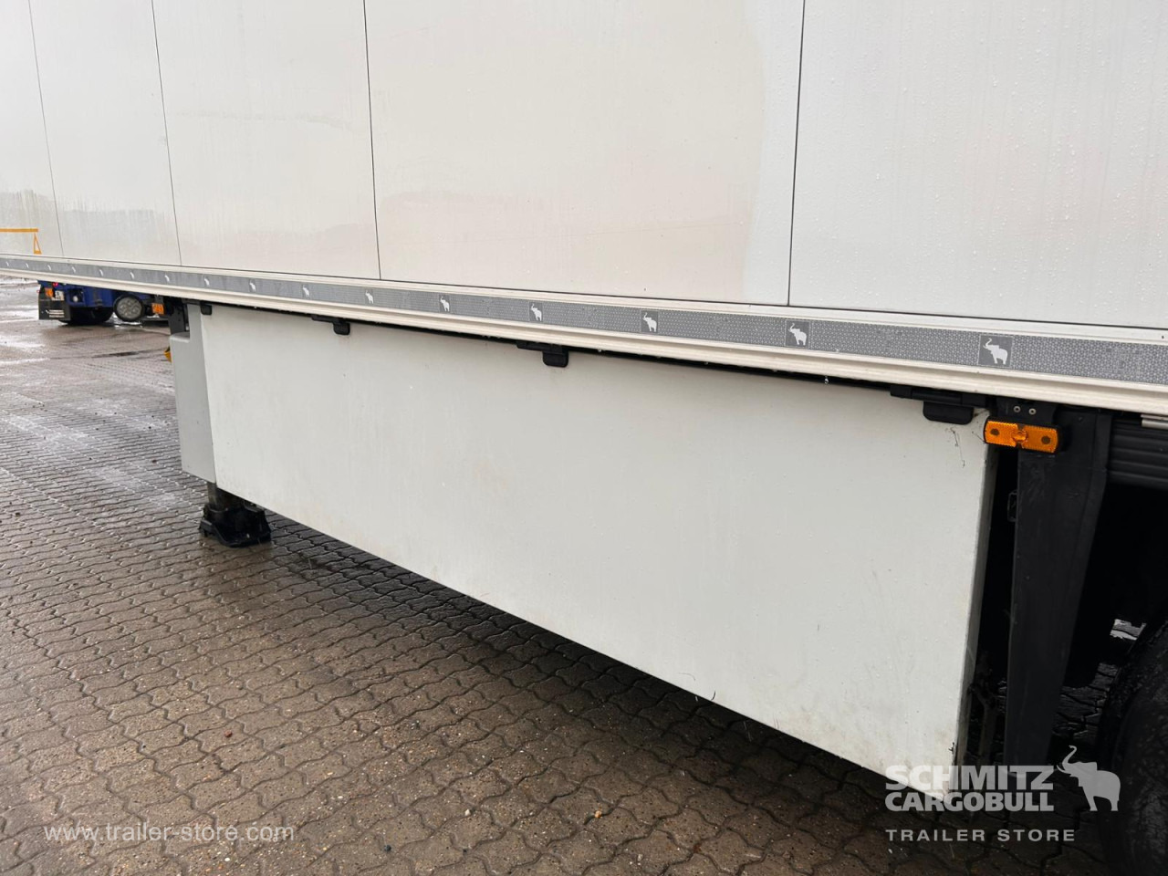 SCHMITZ Reefer Meat hanging system - Изотермический полуприцеп: фото 2 SCHMITZ Reefer Meat hanging system - Изотермический полуприцеп: фото 2