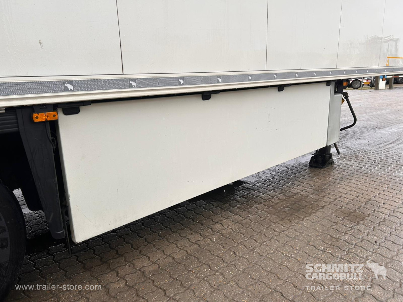 SCHMITZ Reefer Meat hanging system - Изотермический полуприцеп: фото 3 SCHMITZ Reefer Meat hanging system - Изотермический полуприцеп: фото 3