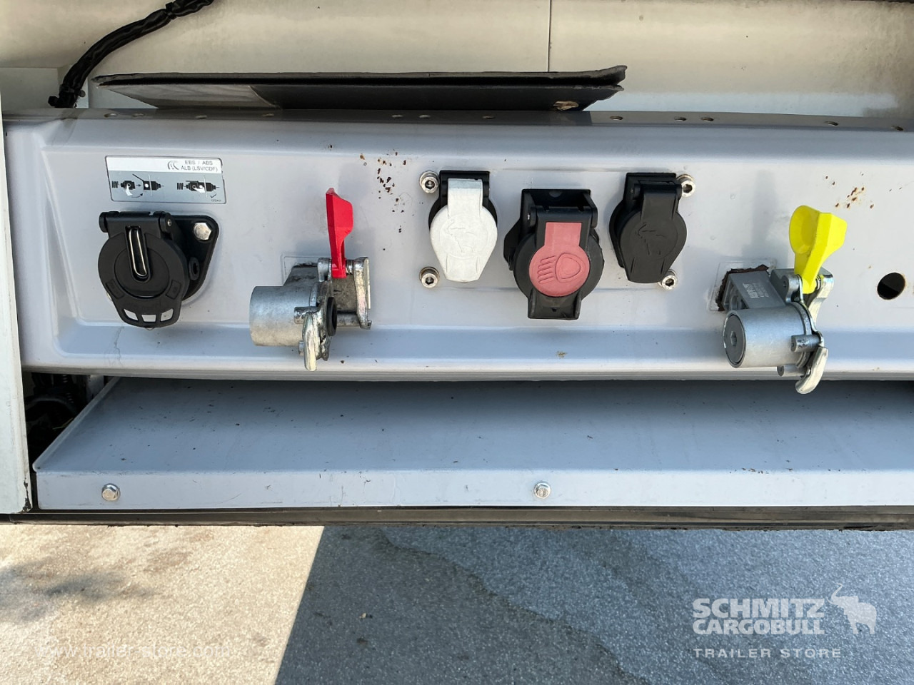 SCHMITZ Reefer Multitemp Double deck - Изотермический полуприцеп: фото 4 SCHMITZ Reefer Multitemp Double deck - Изотермический полуприцеп: фото 4