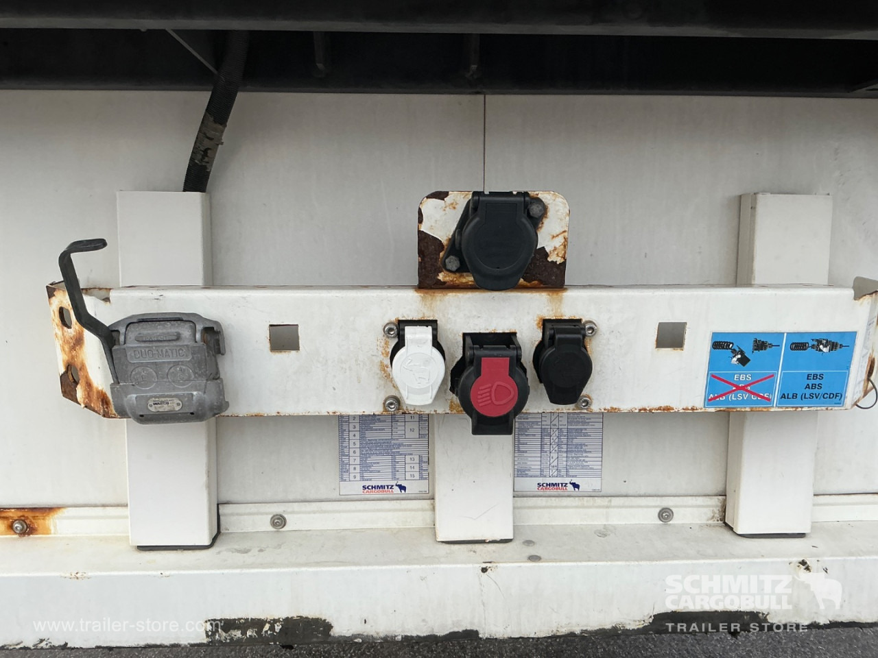 SCHMITZ Reefer Multitemp Double deck - Изотермический полуприцеп: фото 4 SCHMITZ Reefer Multitemp Double deck - Изотермический полуприцеп: фото 4