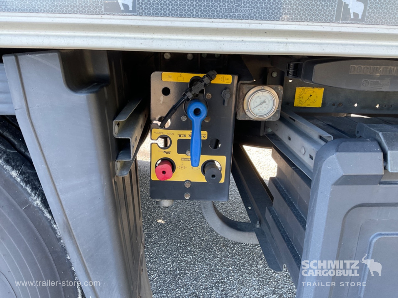 SCHMITZ Reefer Standard Double deck - Изотермический полуприцеп: фото 3 SCHMITZ Reefer Standard Double deck - Изотермический полуприцеп: фото 3