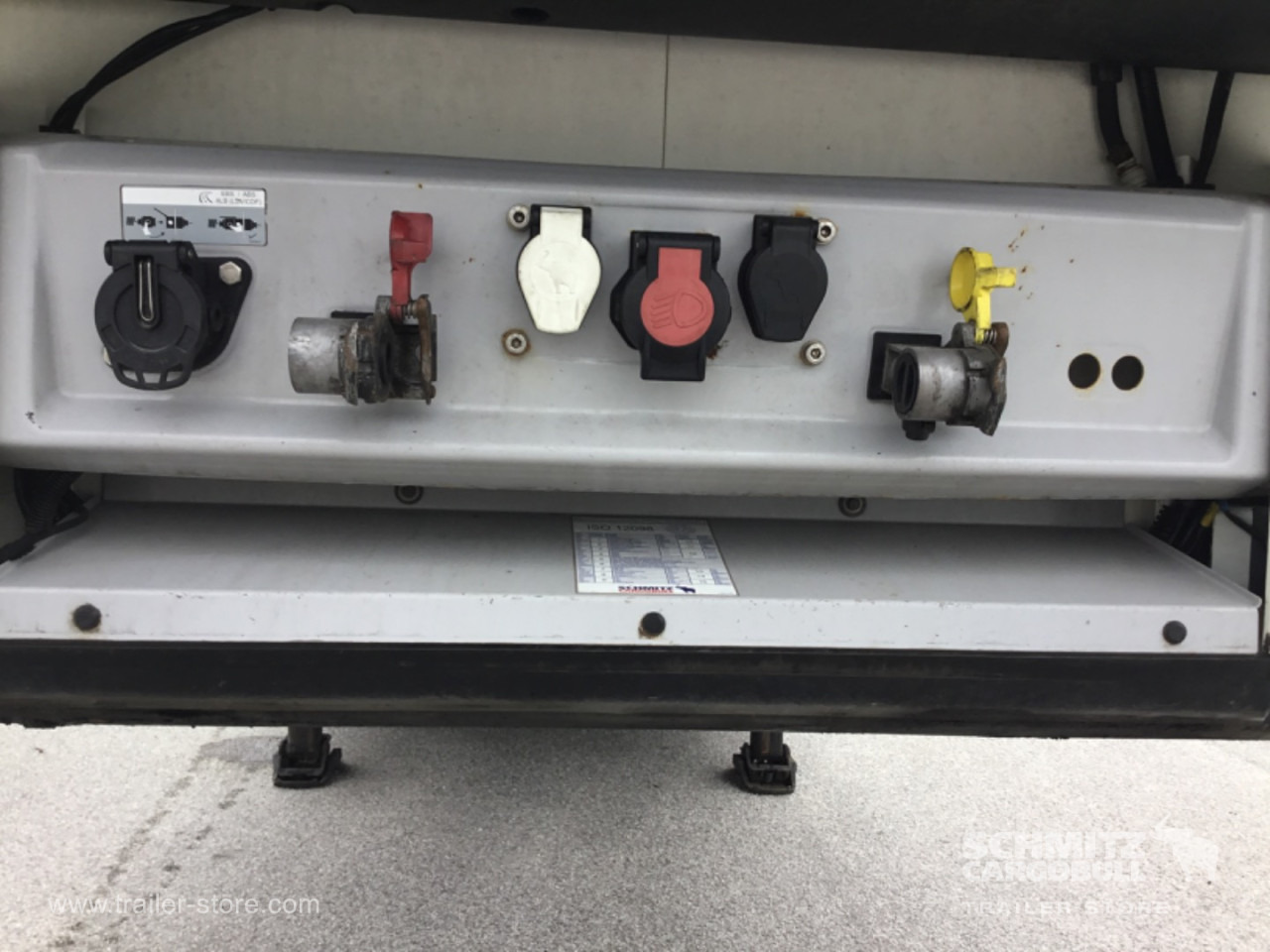 SCHMITZ Reefer Standard Double deck - Изотермический полуприцеп: фото 4 SCHMITZ Reefer Standard Double deck - Изотермический полуприцеп: фото 4