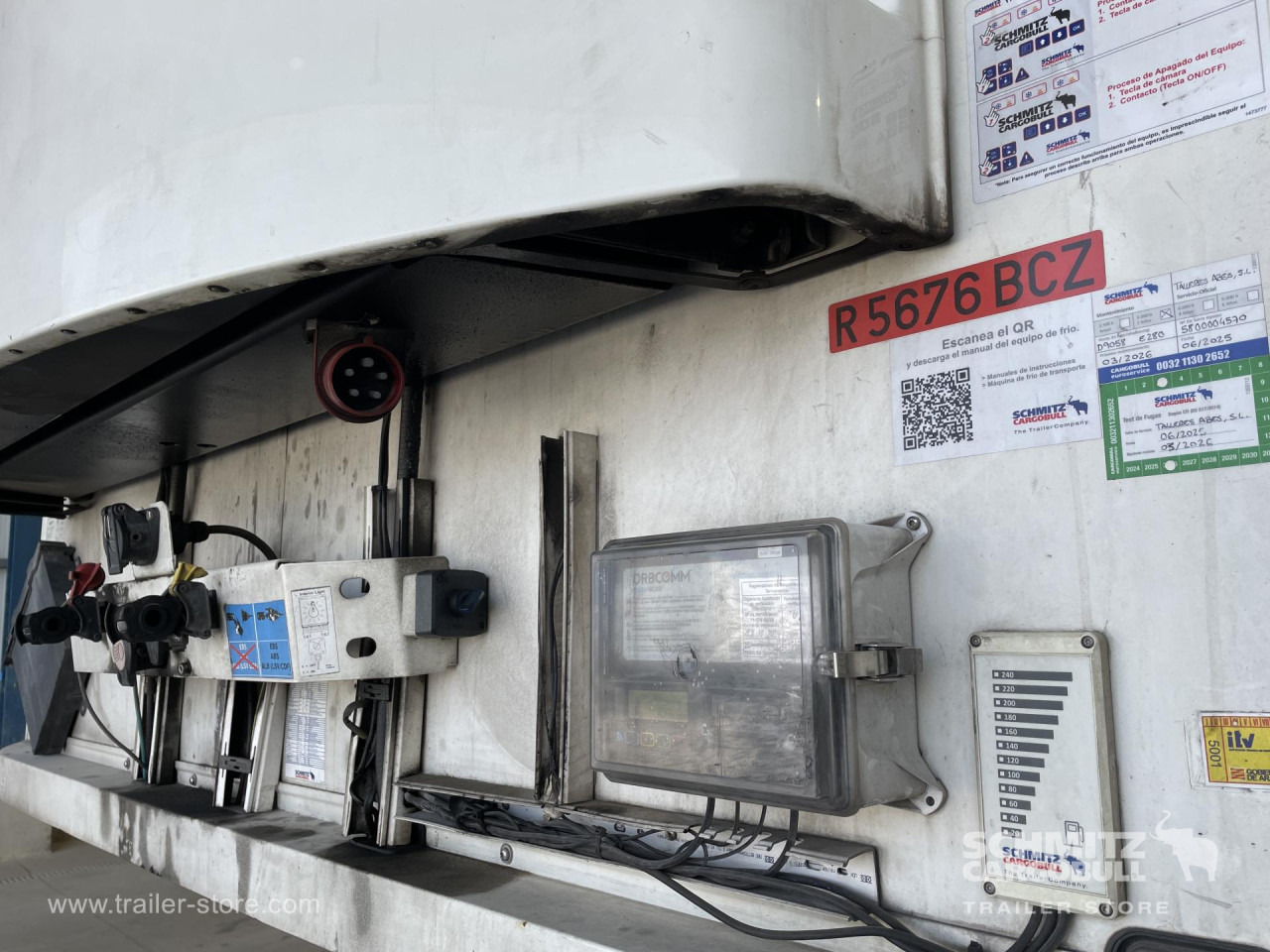 SCHMITZ Semiremolque Frigo Standard - Изотермический полуприцеп: фото 2 SCHMITZ Semiremolque Frigo Standard - Изотермический полуприцеп: фото 2