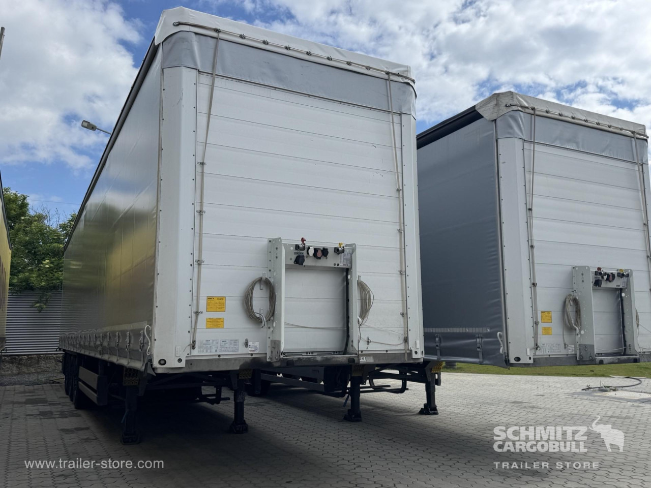 SCHMITZ Curtainsider Standard - Тентованный полуприцеп: фото 1 SCHMITZ Curtainsider Standard - Тентованный полуприцеп: фото 1