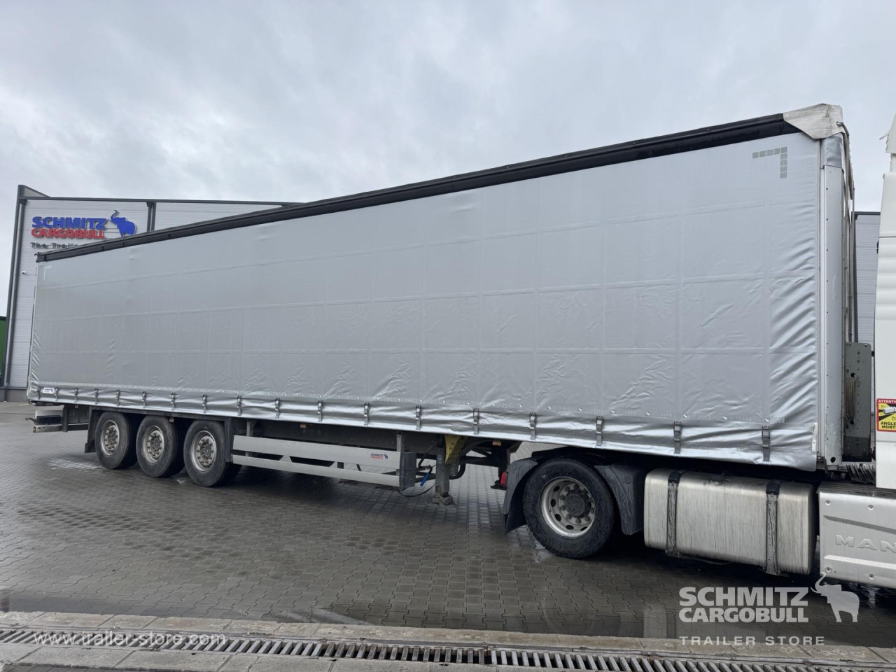 SCHMITZ Curtainsider Standard - Тентованный полуприцеп: фото 1 SCHMITZ Curtainsider Standard - Тентованный полуприцеп: фото 1