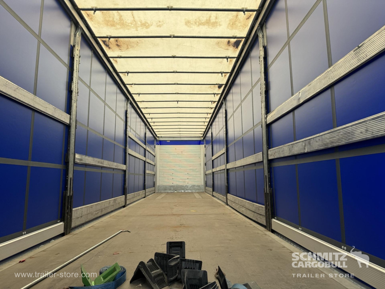 SCHMITZ Curtainsider Standard - Тентованный полуприцеп: фото 4 SCHMITZ Curtainsider Standard - Тентованный полуприцеп: фото 4
