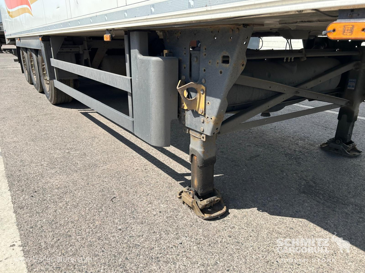 SCHMITZ Reefer Multitemp - Изотермический полуприцеп: фото 2 SCHMITZ Reefer Multitemp - Изотермический полуприцеп: фото 2